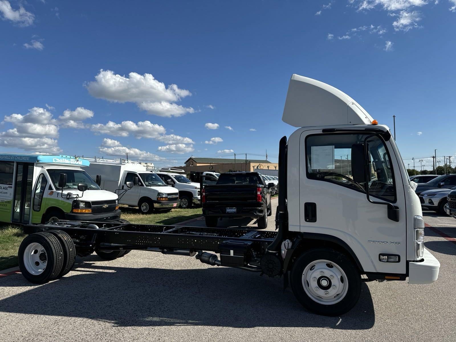 2025 Chevrolet Low Cab Forward 5500 XG