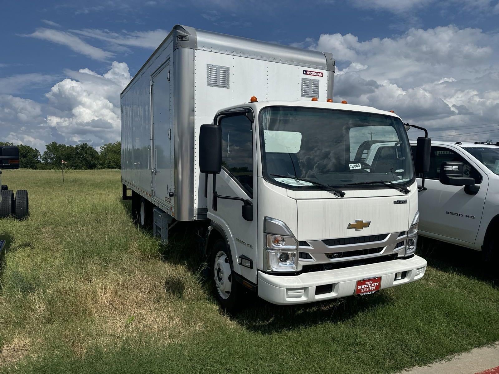 2025 Chevrolet Low Cab Forward 5500 XG